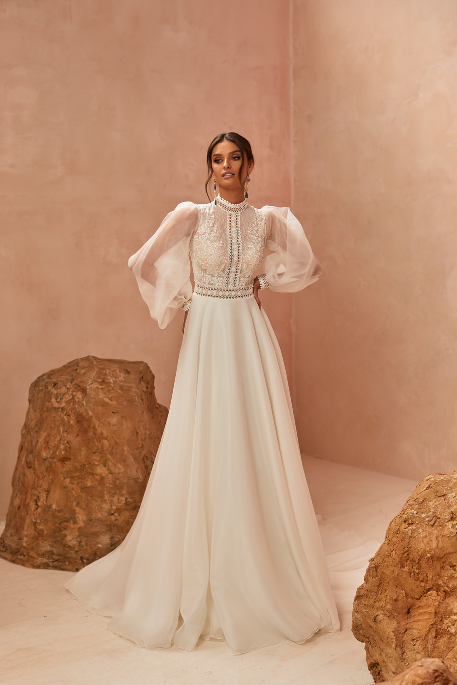 Свадебное платье Март Армония — купить в Волгограде платье Март из коллекции 2021 года