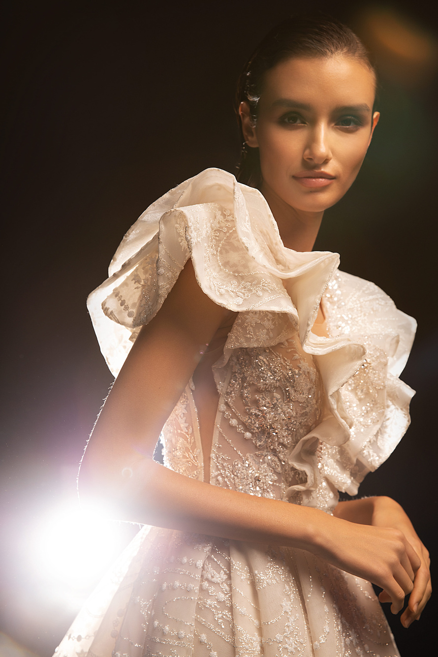 Купить свадебное платье «Летрис» Кристал Дизайн из коллекции Звездная пыль 2021 в салоне