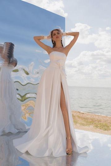 Свадебное платье «Гучи» Strekkoza — купить в Самарае платье Гучи из Nuvole Nella Sabbia Стреккоза 2020