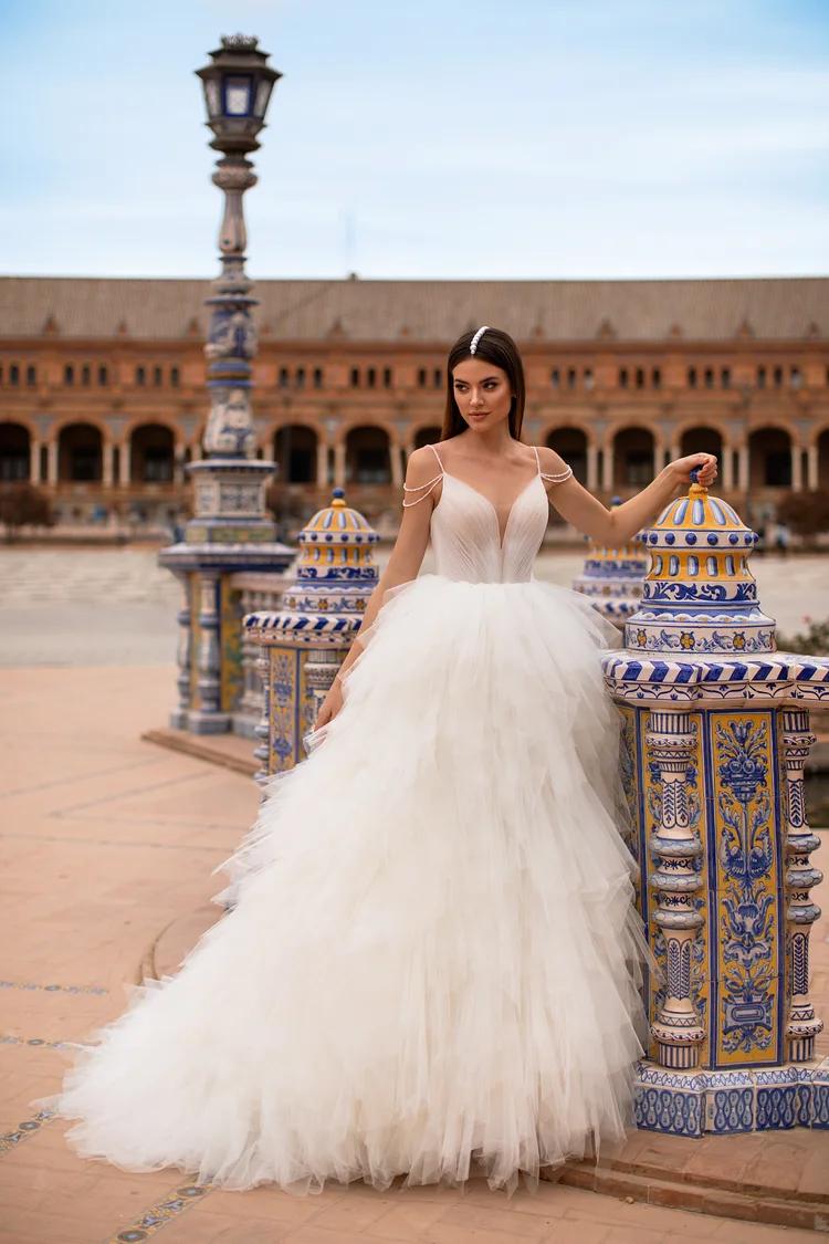 Купить свадебное платье Норы Навиано (Арт. 19388) из коллекции 2020 в Самаре Арт. 19388