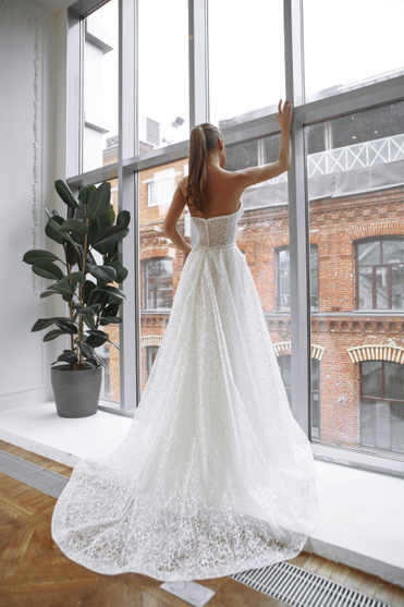 Купить свадебное платье «Эдда» Натальи Романовой из коллекции 2021 в салоне «Мэри Трюфель»