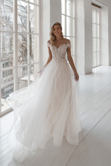 Купить свадебное платье «Камилла» Натальи Романовой из коллекции 2020 в салоне «Мэри Трюфель»
