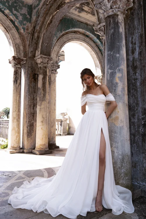 Wedding dresses for beach wedding
