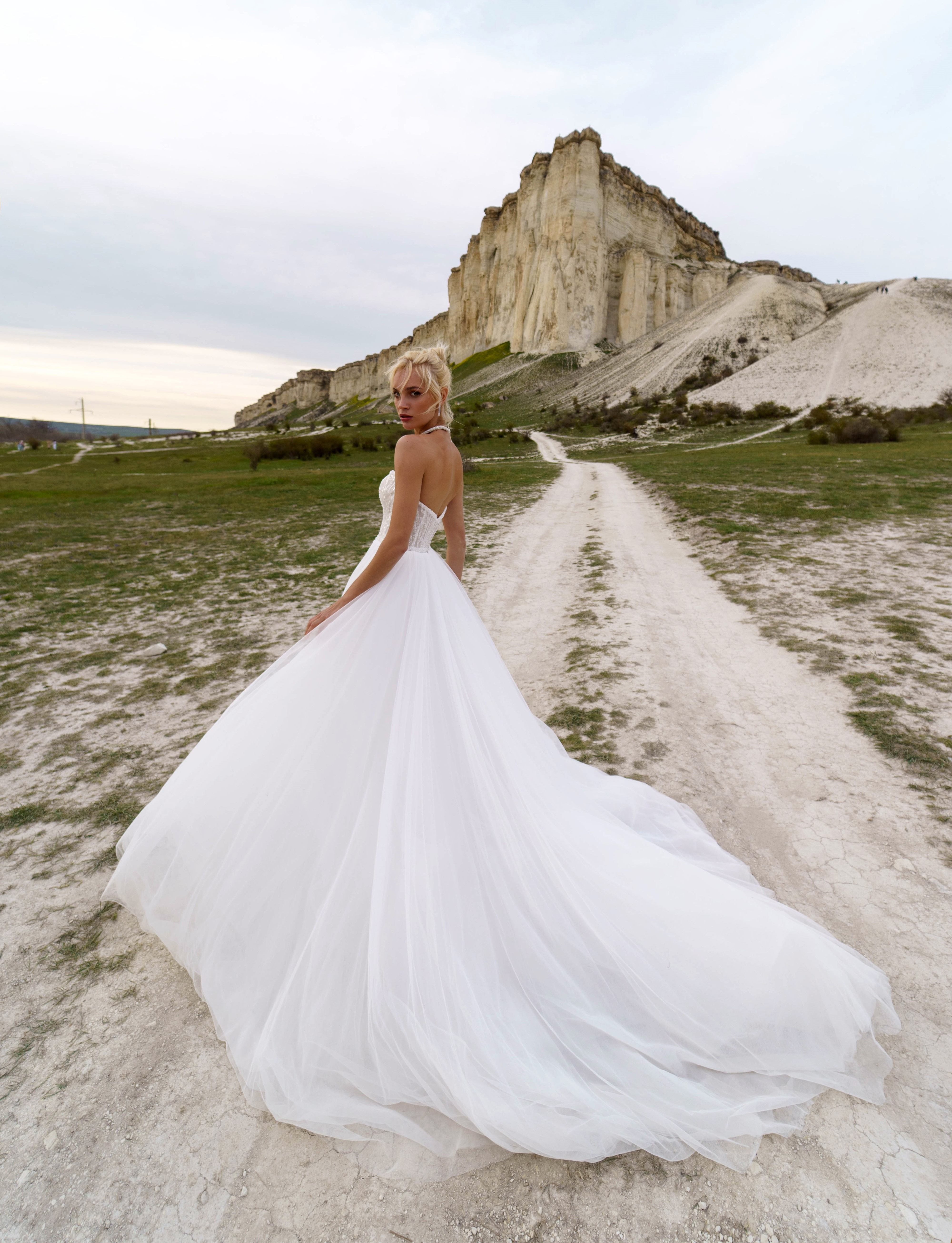 Купить свадебное платье «Каролина» Наталья Романова из коллекции Блаш 2022 года в салоне «Мэри Трюфель»