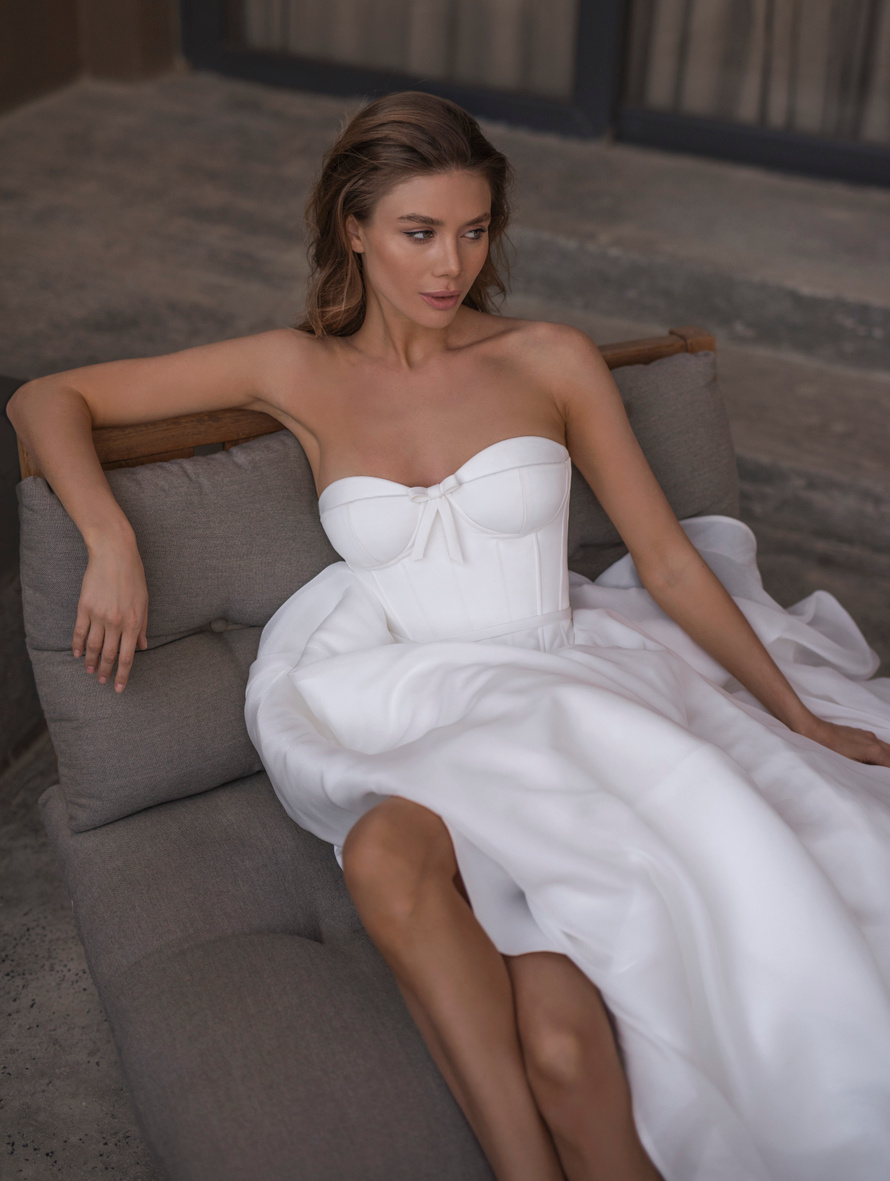 Купить свадебное платье Амелия Наталья Романова из коллекции 2024 года в салоне «Мэри Трюфель»