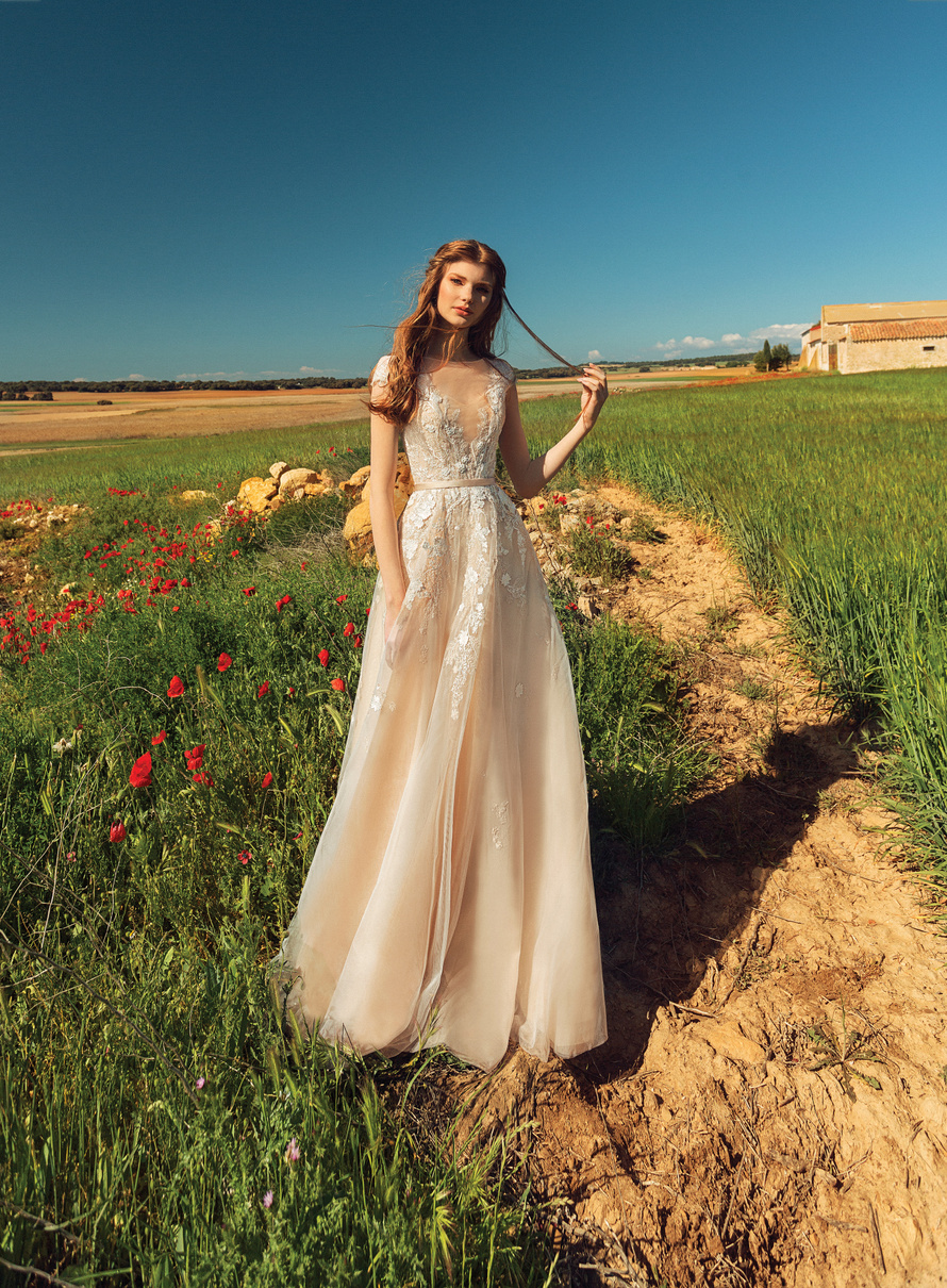 Купить свадебное платье «Оливия» Татьяны Каплун из коллекции «Вайлд Винд 2019» в салоне свадебных платьев
