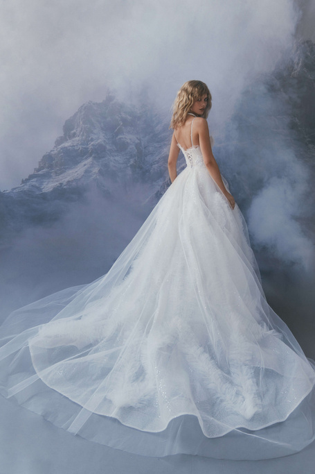 Купить свадебное платье «Селестина» Бламмо Биамо из коллекции Сказка 2022 года в салоне «Мэри Трюфель»