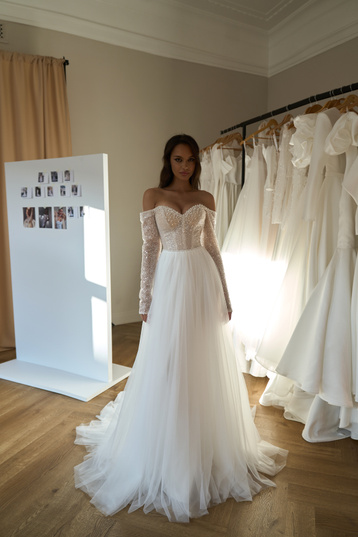 Купить свадебное платье «Валери» Сониа Солей Эир из коллекции 2024 года в салоне «Мэри Трюфель»