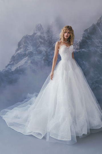 Купить свадебное платье «Селестина» Бламмо Биамо из коллекции Сказка 2022 года в салоне «Мэри Трюфель»
