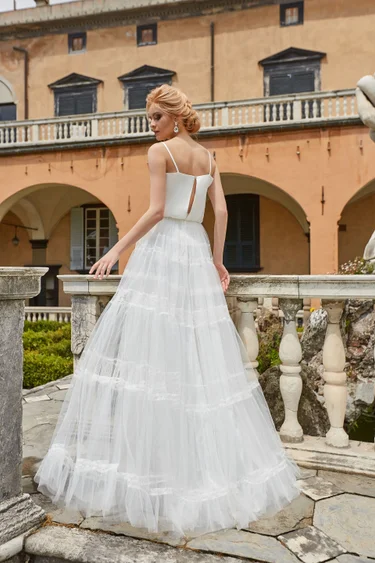 Свадебное платье «Алия» Оксаны Мухи — купить в Москве платье Алия из коллекции "2018" Алия