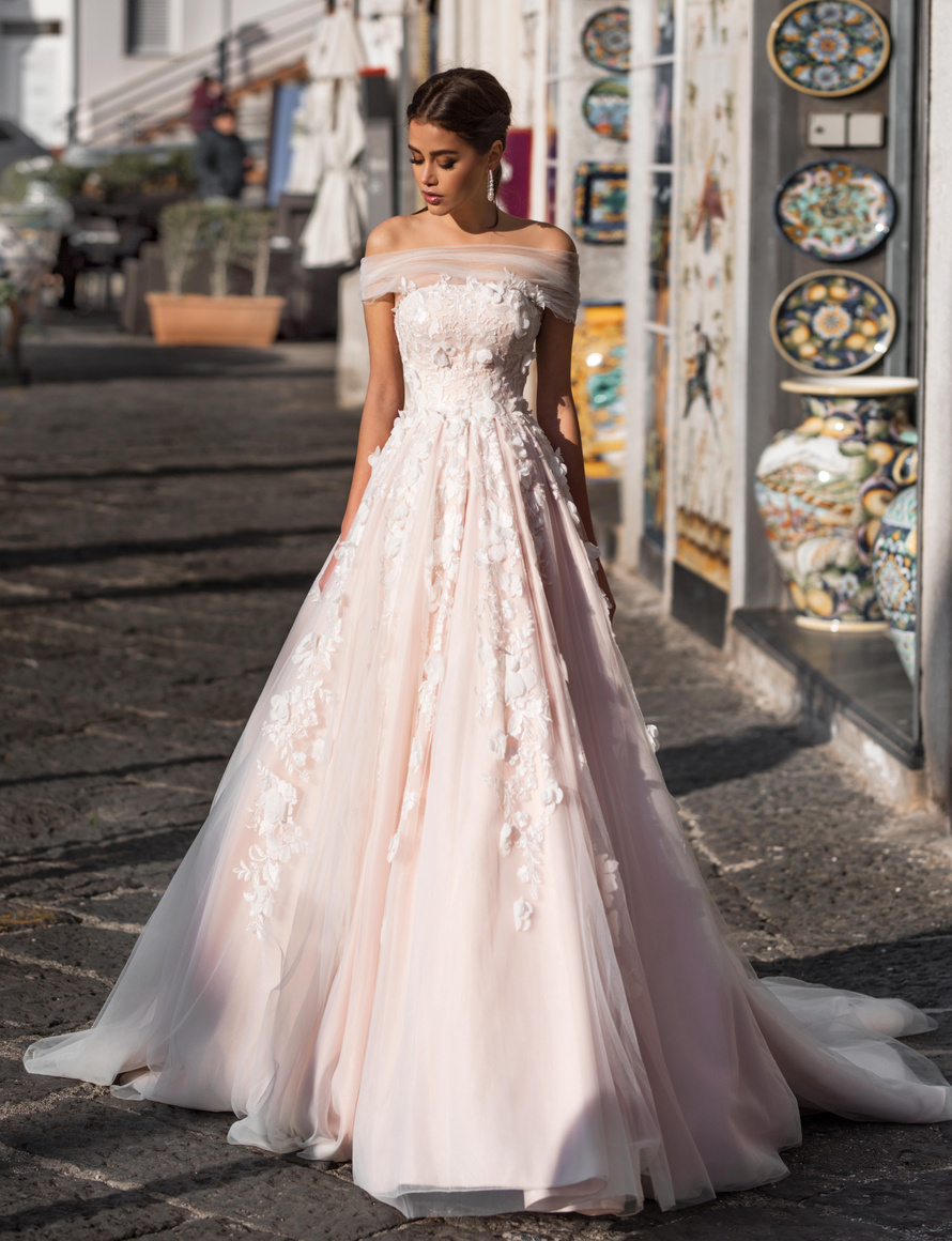 Купить свадебное платье Навиблю Брайдал (Арт. 18331) из коллекции 2019 в салоне