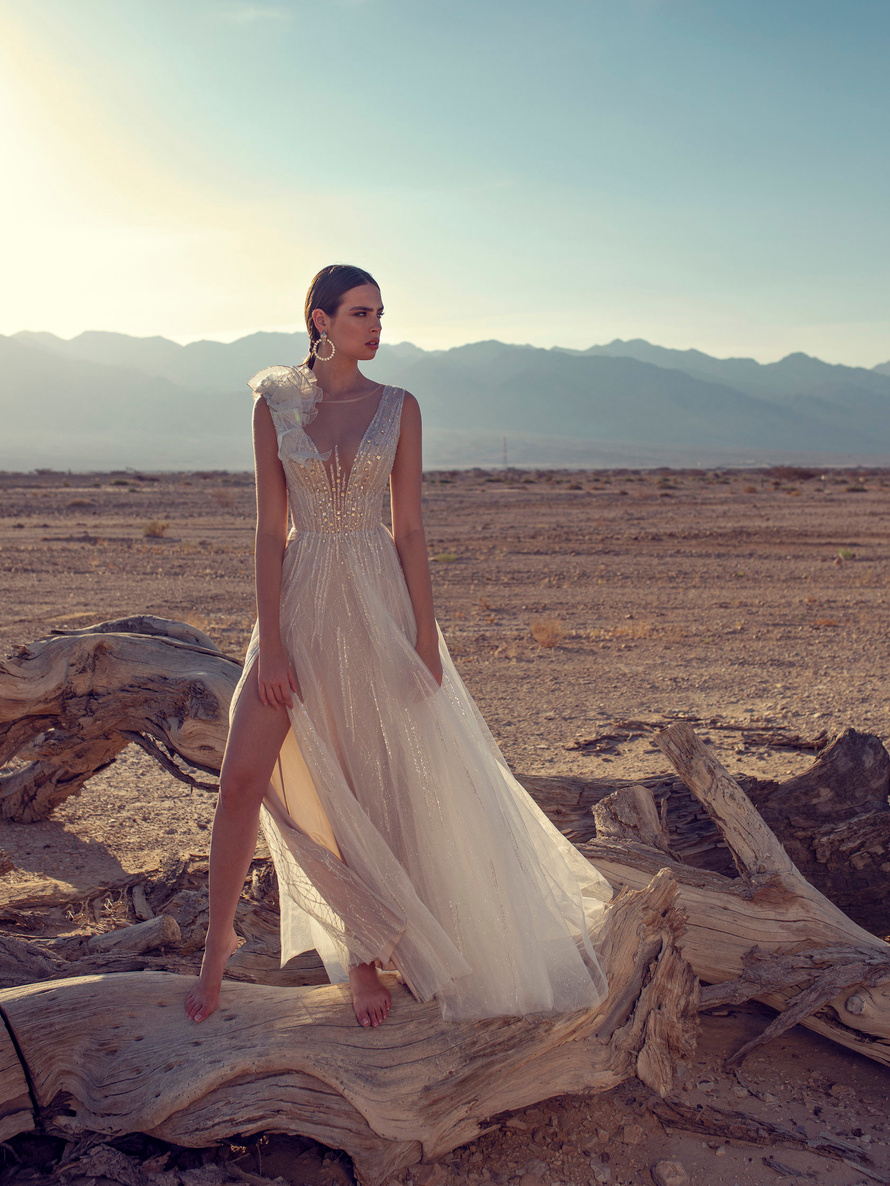 Свадебное платье «Лолис» Татьяны Каплун — купить в Краснодаре платье Лолис из коллекции «Дикий запад» 2021