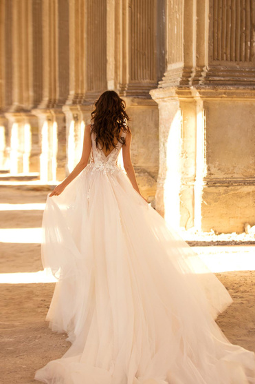 Купить свадебное платье «Май» Евы Лендел из коллекции 2022 в Краснодаре 