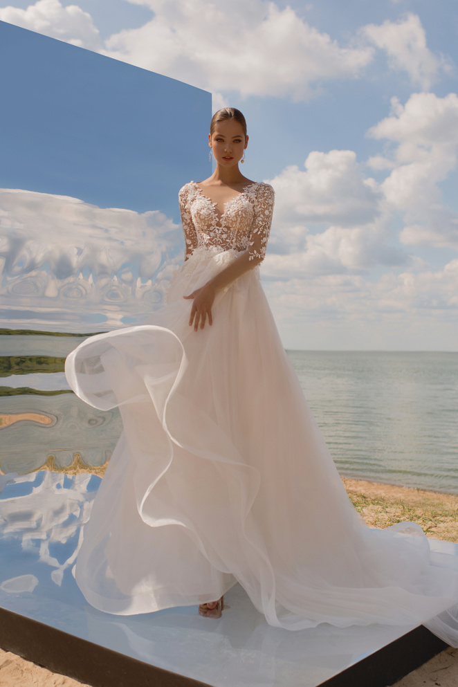 Свадебное платье «Альба» Strekkoza — купить в Краснодаре платье Альба из Nuvole Nella Sabbia Стреккоза 2020