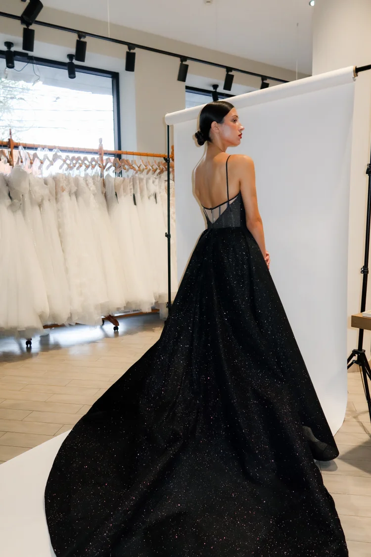 Купить вечернее платье из вечерней коллекции 2025 в салоне «Мэри Трюфель» Арт. 24-02