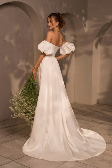 Купить свадебное платье «Квист» Мэрри Марк из коллекции Минимализм 2023 года в салоне «Мэри Трюфель»