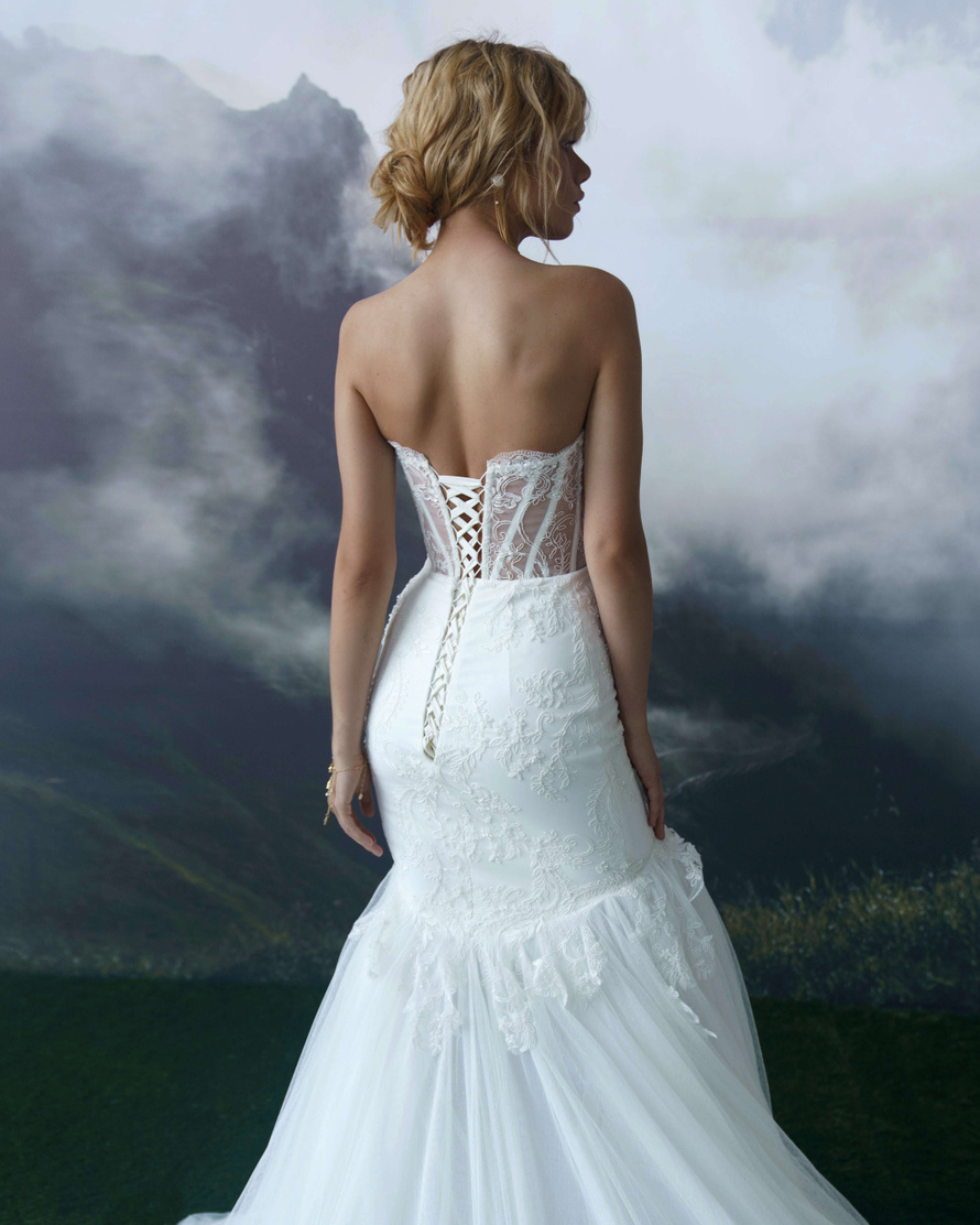 Купить свадебное платье «Джансая» Бламмо Биамо из коллекции Сказка 2022 года в салоне «Мэри Трюфель»