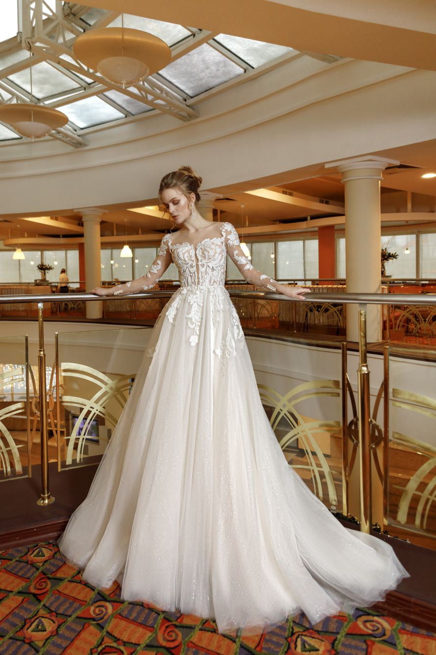 Купить свадебное платье «Спосабелла» Олег Бабуров из коллекции 2021 года в салоне «Мэри Трюфель»