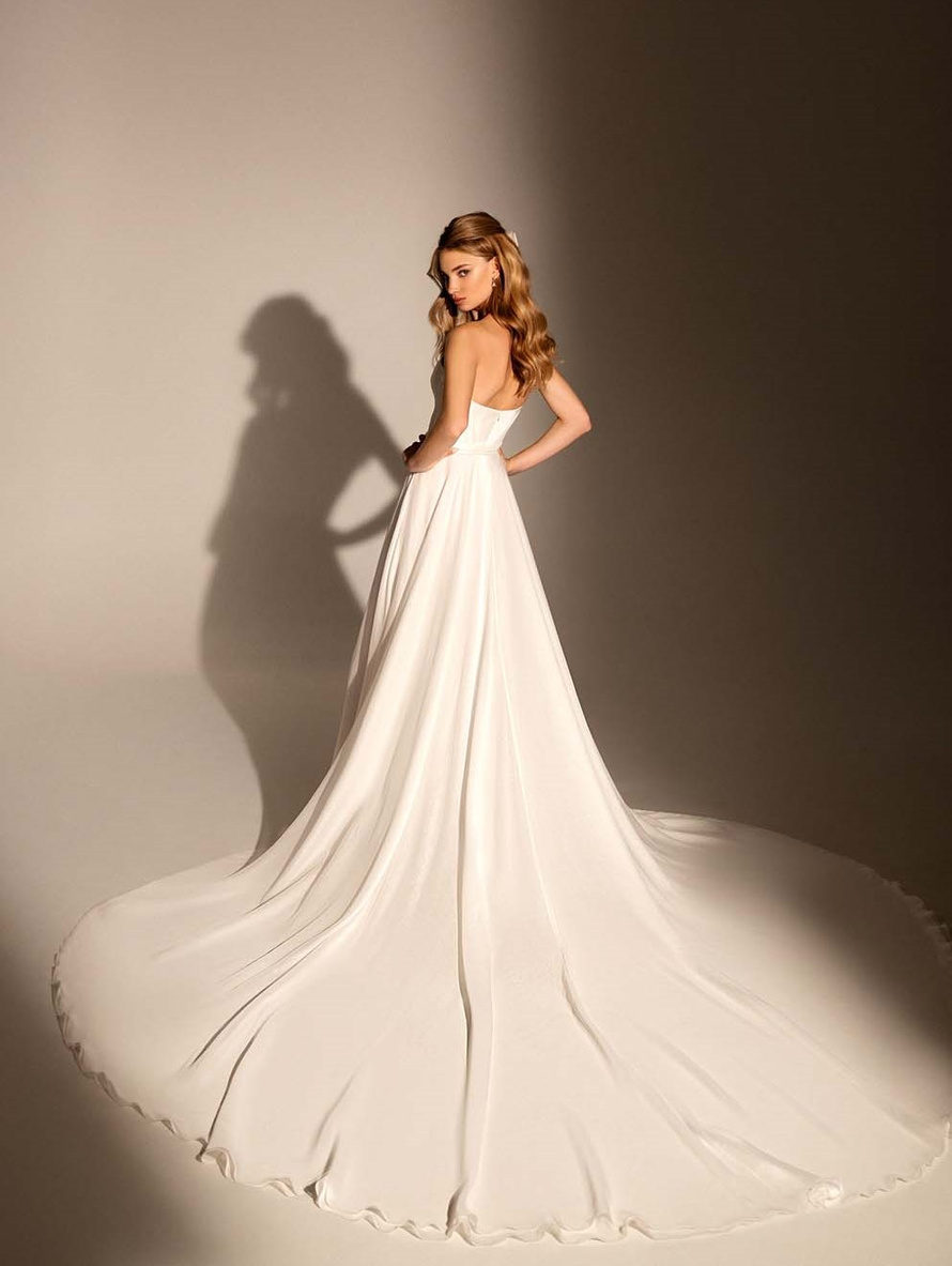 Купить свадебное платье «Лайла» Кристал Дизайн из коллекции Мьюз 2021 в интернет-магазине «Мэри Трюфель»