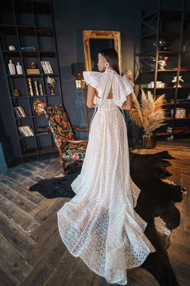 Купить свадебное платье «Арина» Рара Авис из коллекции Искра 2021 года в интернет-магазине Арина