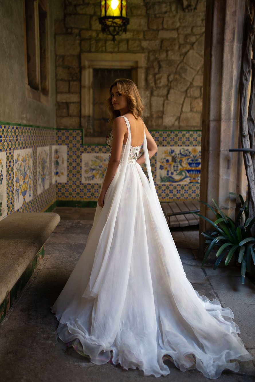 Купить свадебное платье «Гранита» Рара Авис из коллекции Дольче Вита 2023 года в салоне «Мэри Трюфель»