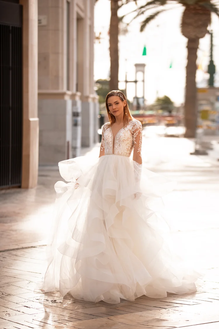 Купить свадебное платье Норы Навиано (Арт. 19389) из коллекции 2020 в Самаре Арт. 19389