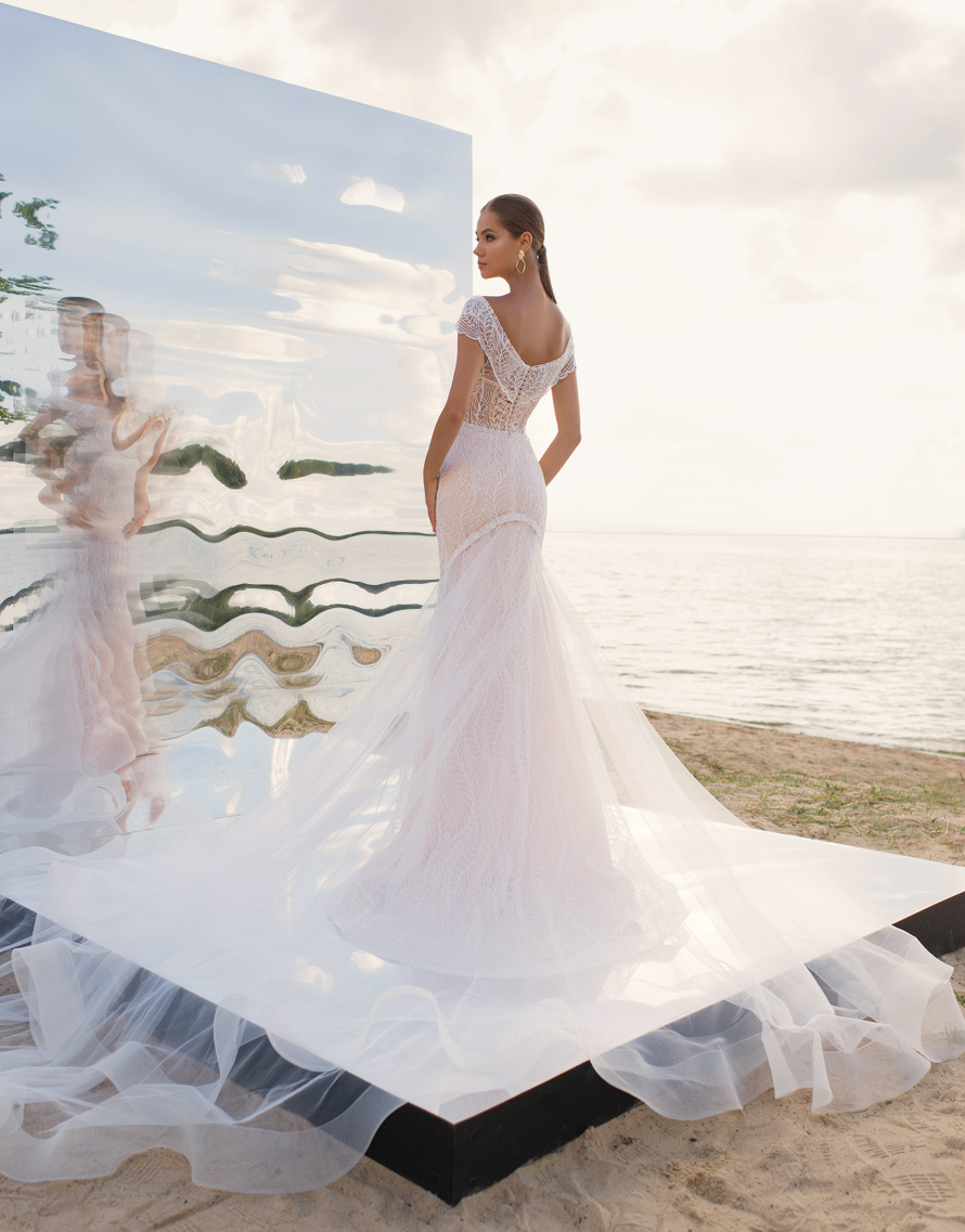 Свадебное платье «Лария» Strekkoza — купить в Краснодаре платье Лария из Nuvole Nella Sabbia Стреккоза 2020