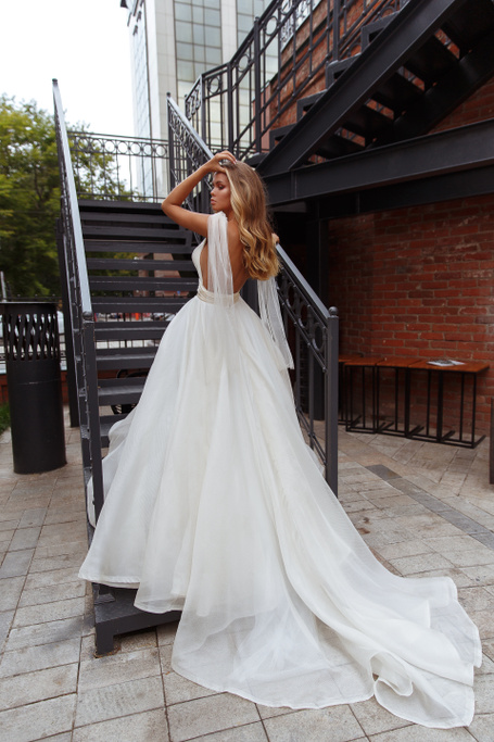 Свадебное платье «Эльба» Рара Авис из коллекции Флорал Парадайз 2018 года фото, цена