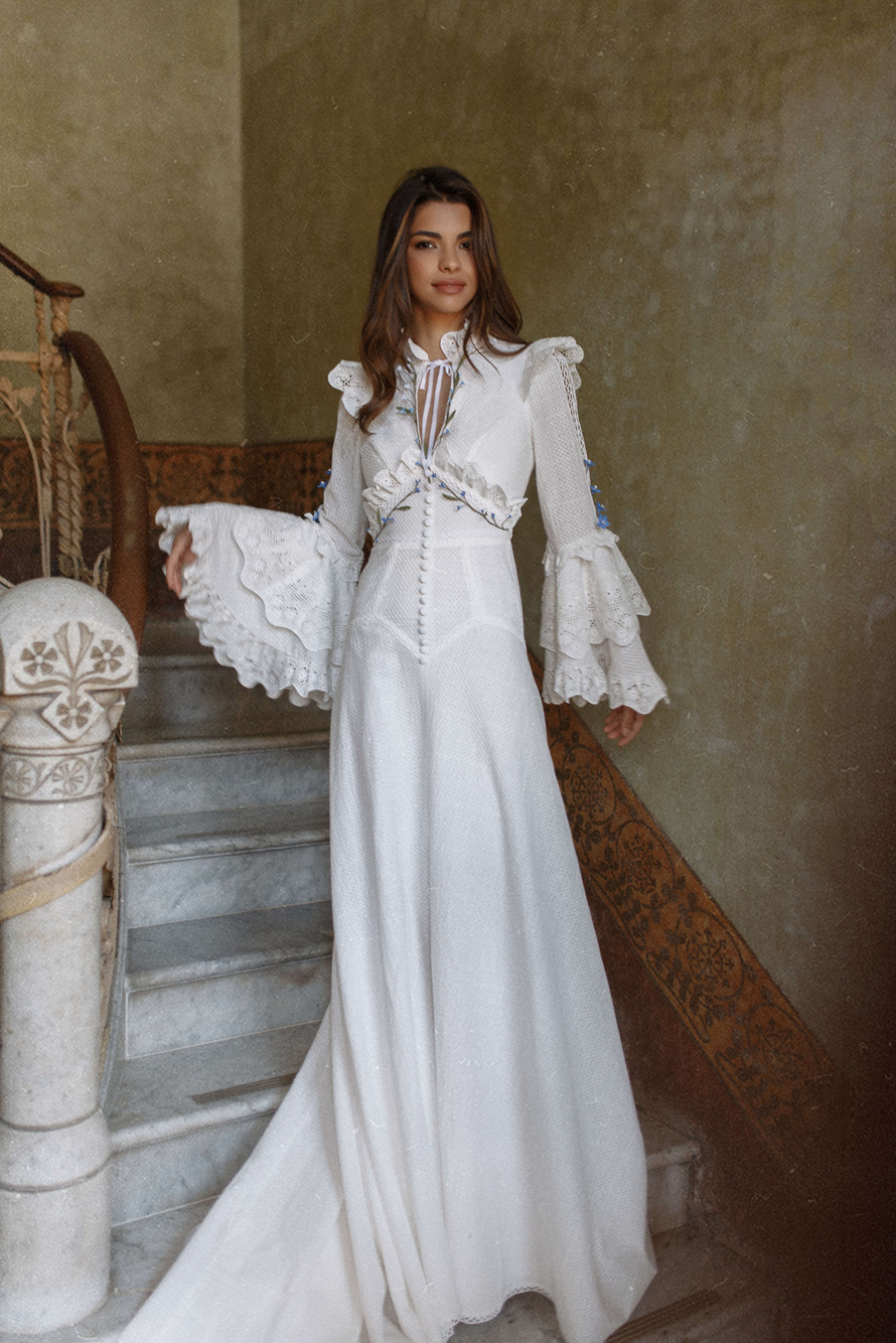 Купить свадебное платье «Риккиарелли» Рара Авис из коллекции Дольче Вита 2023 года в салоне «Мэри Трюфель»