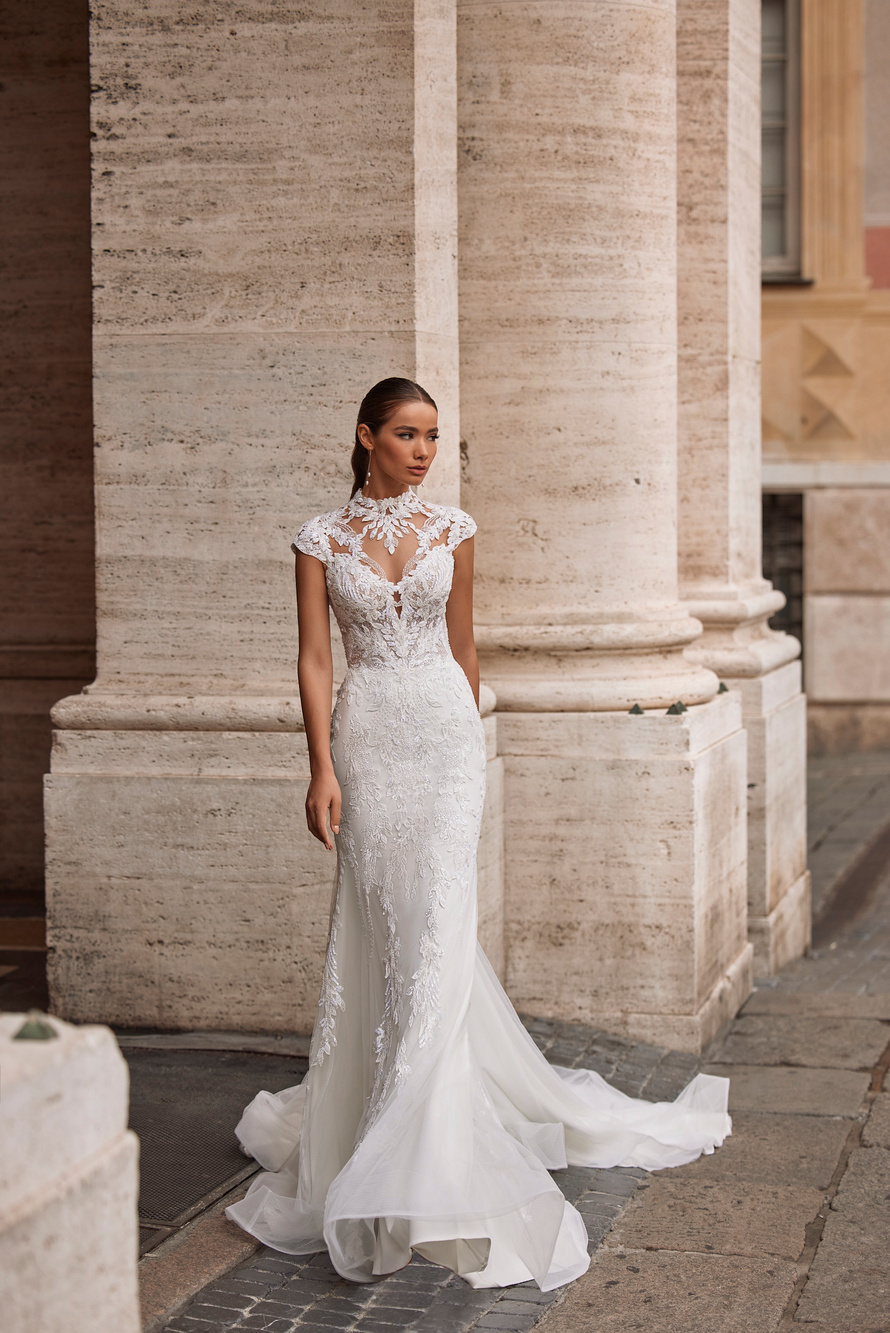 Buy wedding dress «Hezel» Katy Corso from the collection Buy wedding dress «Hezel» Katy Corso from the collection