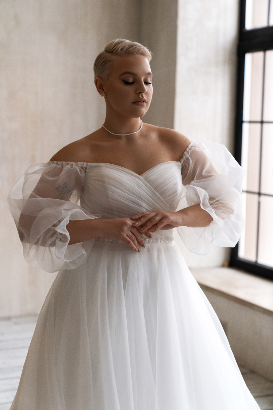 Купить свадебное платье «Шана плюс сайз» Натальи Романовой из коллекции 2021 в салоне «Мэри Трюфель»