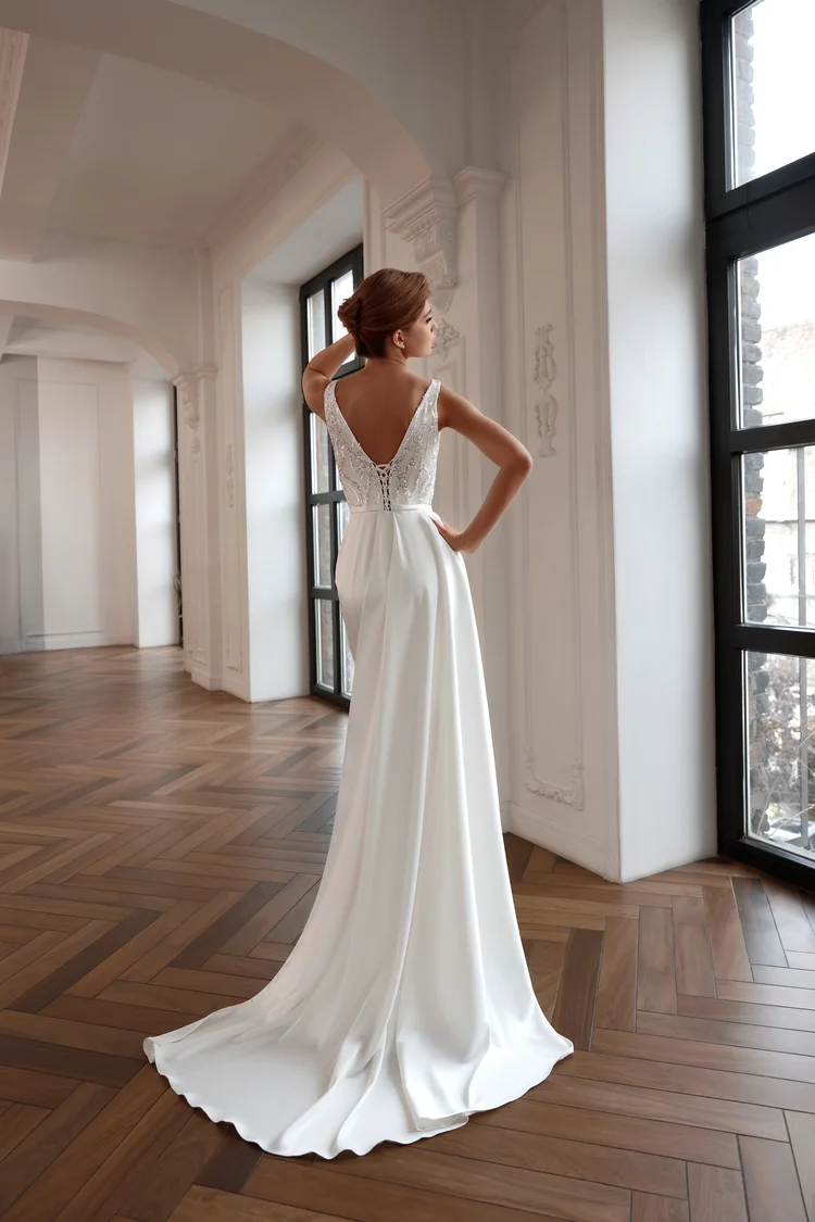 Купить свадебное платье «Фернанда» Натальи Градовой из коллекции 2024 года в салоне «Мэри Трюфель» Фернанда