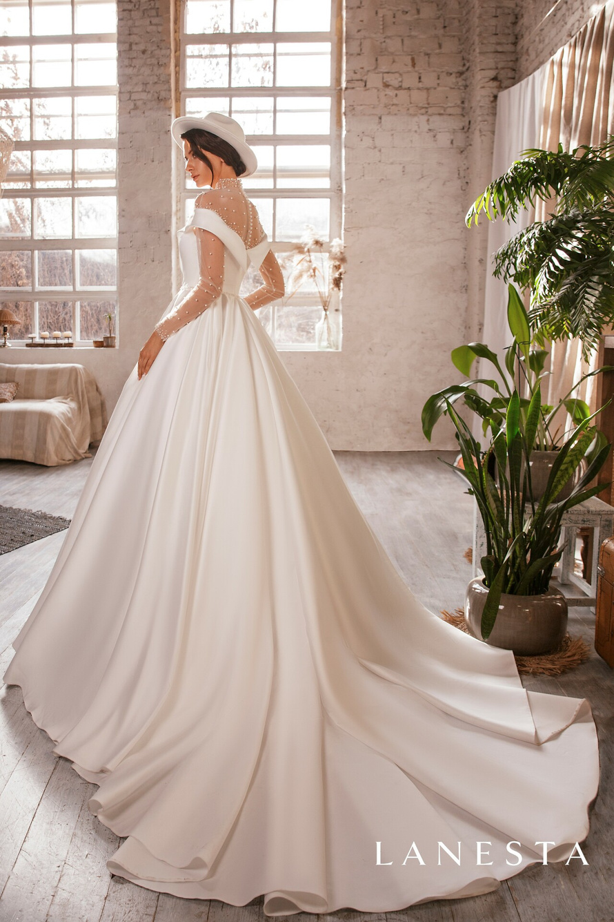 Свадебное платье «Вайт Милк» Ланеста — купить в Москвае платье Вайт Милк из коллекции "2021"