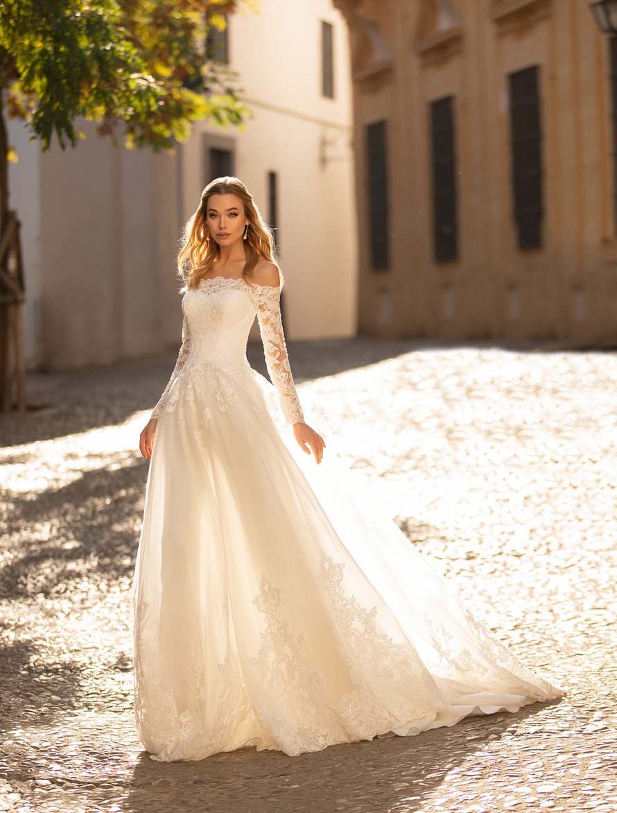 Купить свадебное платье «Арт. 21012» Луссано Брайдал из коллекции 2020 в интернет-магазине