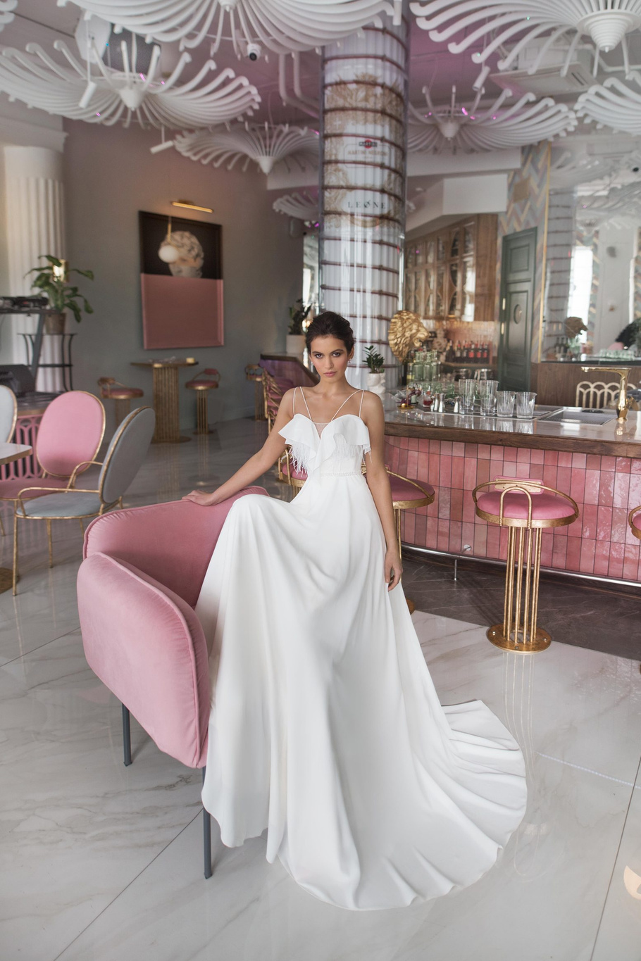 Свадебное платье «Мия» Эйв — купить в Екатеринбурге платье Мия из коллекции Авант 2021
