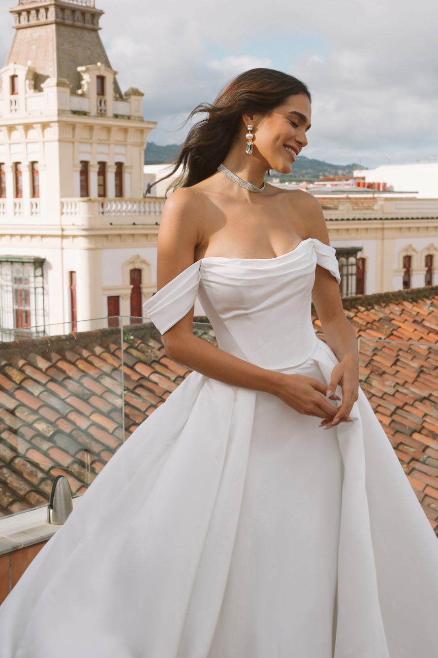 Купить свадебное платье «Ванесса» Бламмо Биамо из коллекции Вайт Гарден 2024 года в салоне «Мэри Трюфель»