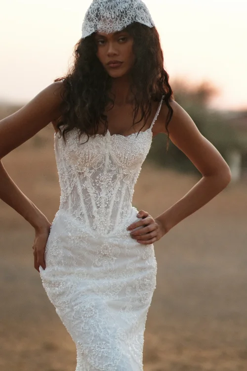 Свадебные платья на бретелях Свадебные платья на бретелях