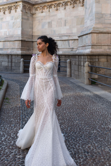 Buy wedding dress «Amaretti» Rara Avis from the collection of Dolce Vita 2023 in the boutique “Mary Trufel”