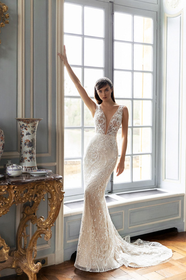 Купить свадебное платье Джоли Дарья Карлози из коллекции 2021 года в салоне «Мэри Трюфель»