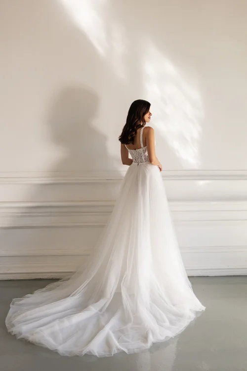 Купить свадебное платье «Тэрин» Эстелавия из коллекции Одна на миллион 2024 года в салоне «Мэри Трюфель» Тэрин