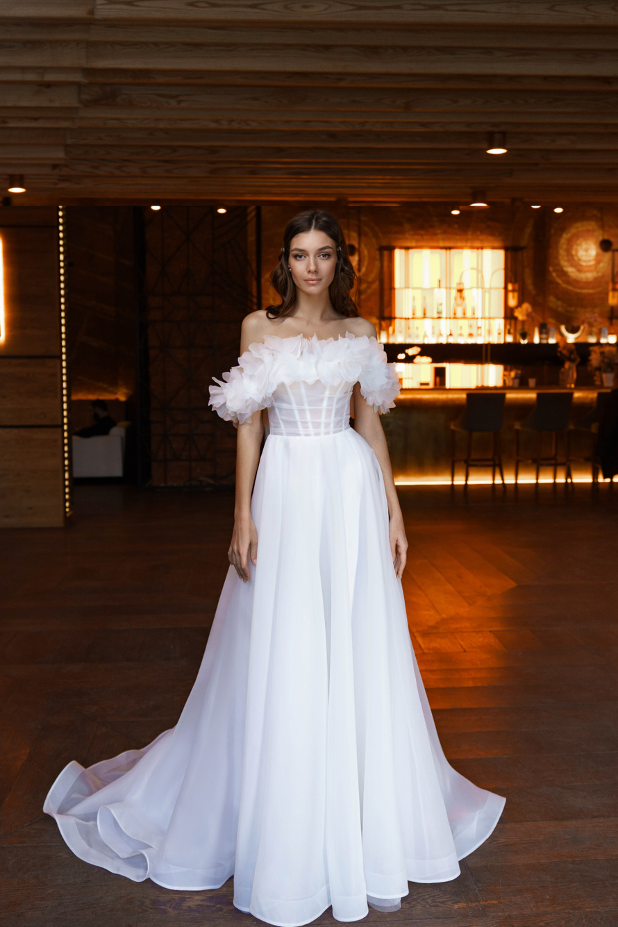 Купить свадебное платье «Пирл» Сониа Солей Эир из коллекции 2023 года в салоне «Мэри Трюфель»