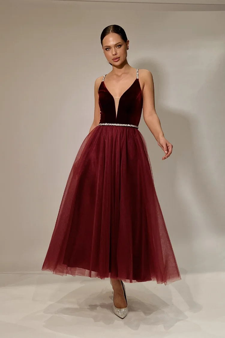 Купить вечернее платье «Рокси» из вечерней коллекции в салоне «Мэри Трюфель» Рокси