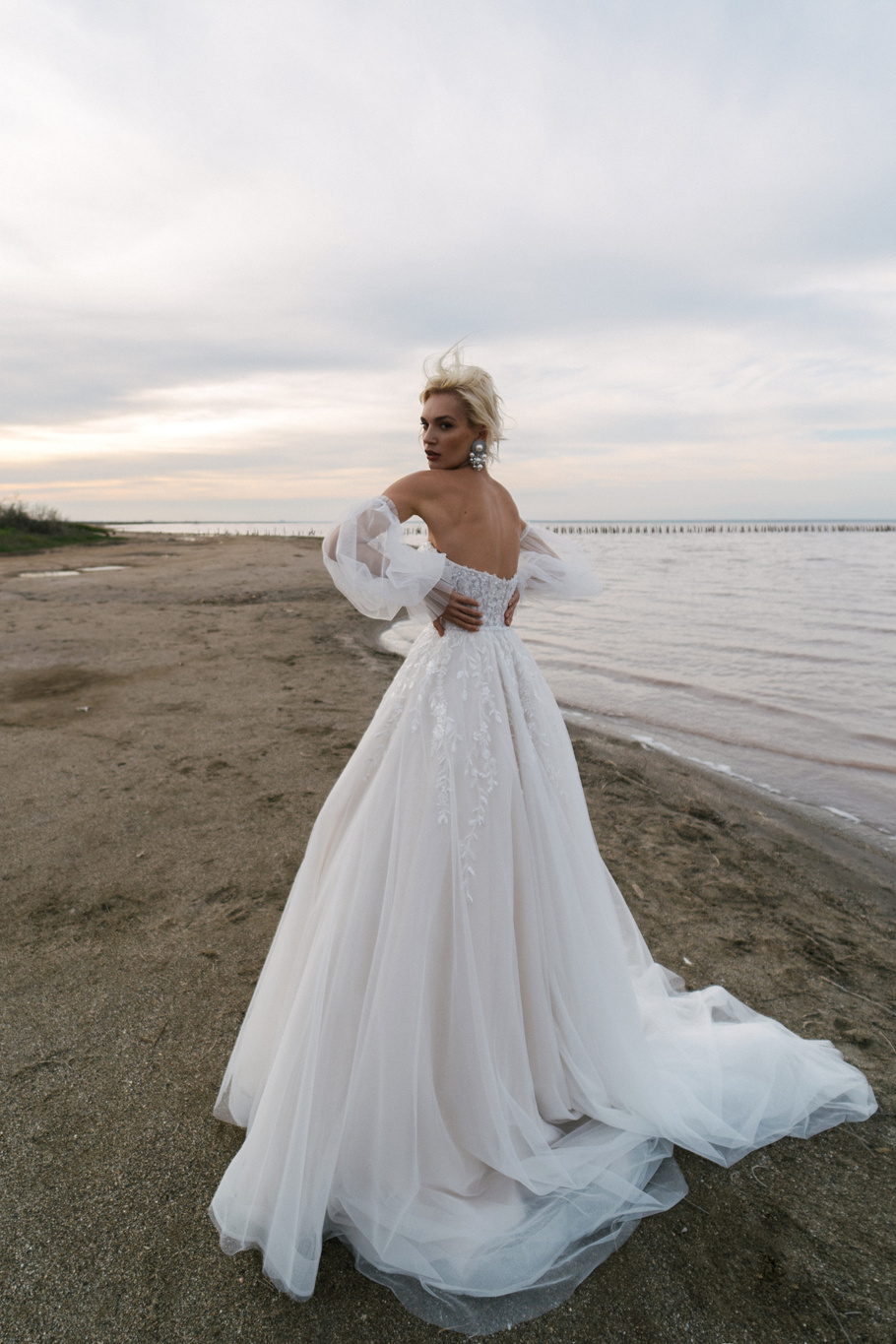 Купить свадебное платье «Вайолет» Наталья Романова из коллекции Блаш 2022 года в салоне «Мэри Трюфель»