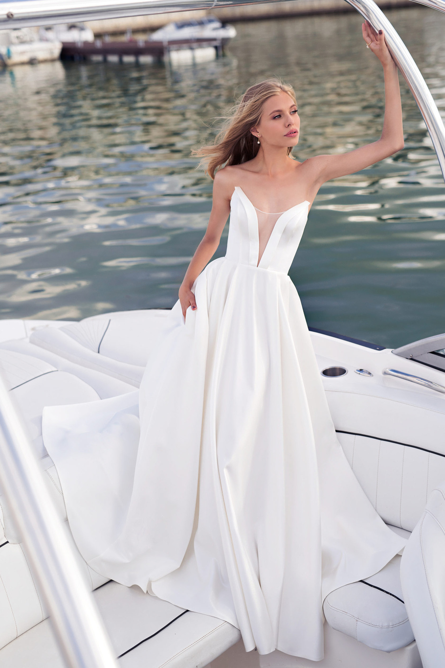 Свадебное платье «Талис »  AVE— купить в Краснодаре платье Талис  из коллекции "2021"