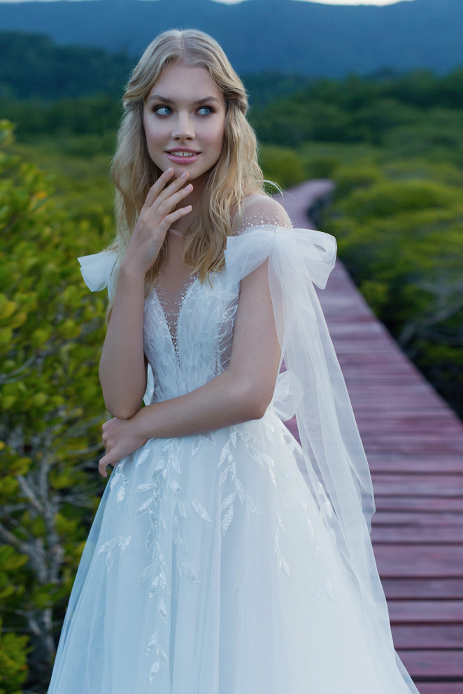 Свадебное платье «Элари» Кукла— купить в Екатеринбурге платье Кукла из коллекции Глаза океана  2021