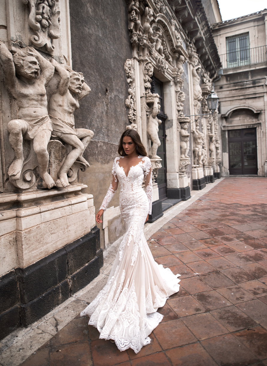 Купить свадебное платье «Арт. 19035» Луссано Брайдал из коллекции 2019 в салоне