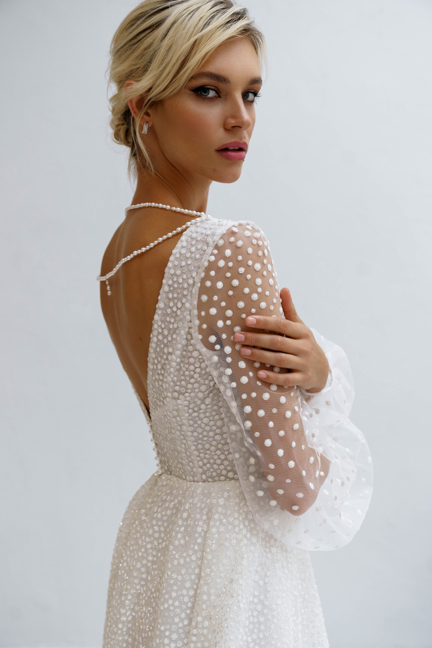 Купить свадебное платье «Индис» Наталья Романова из коллекции Блаш Бриз 2022 года в салоне «Мэри Трюфель»