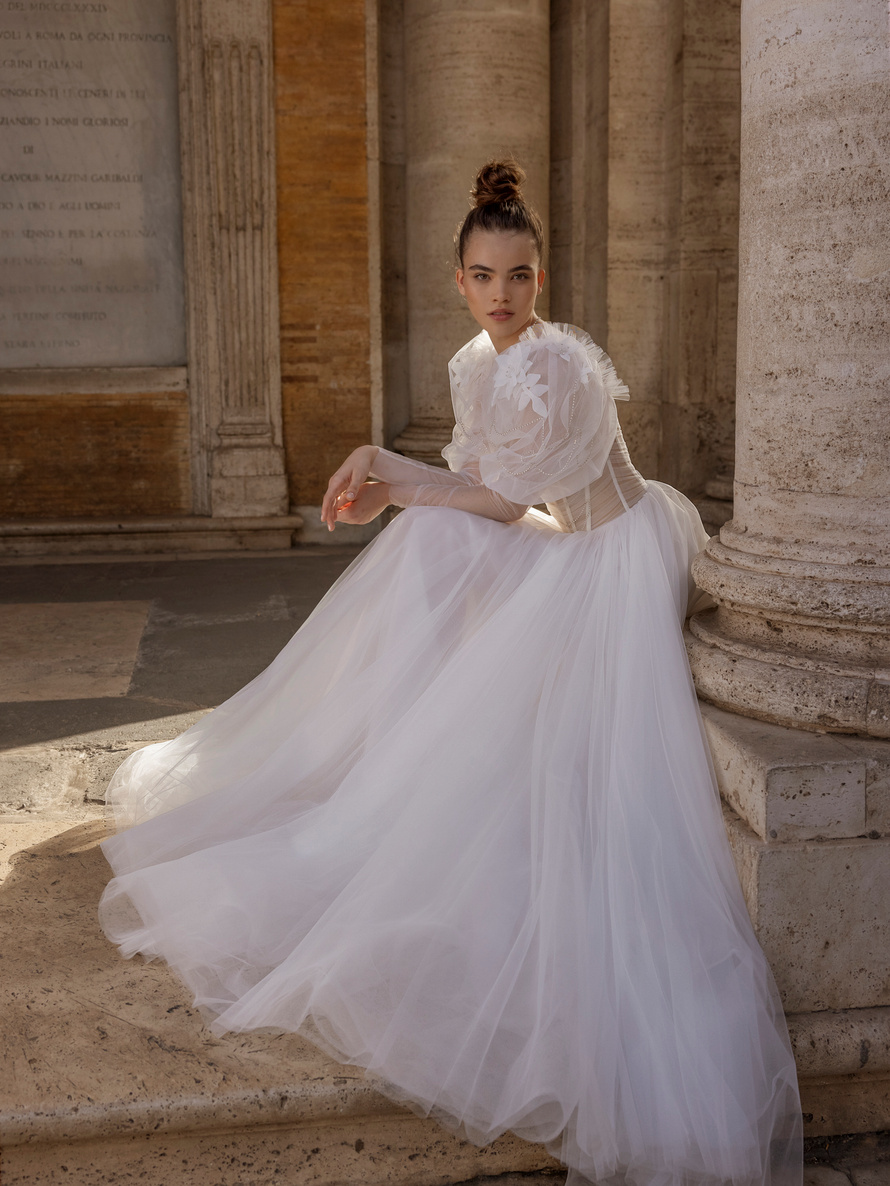 Купить свадебное платье «Эвлалия» Бламмо Биамо из коллекции Гармония Любви 2023 года в салоне «Мэри Трюфель»