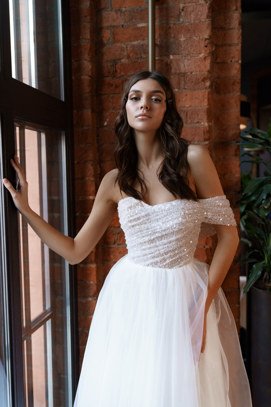 Купить свадебное платье «Дилара» Сониа Солей Эир из коллекции 2023 года в салоне «Мэри Трюфель»