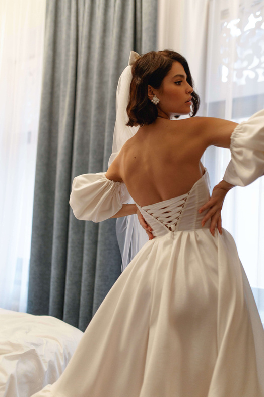 Купить свадебное платье «Минди» Рара Авис из коллекции Трилогия Любви 2022 года в салоне «Мэри Трюфель»